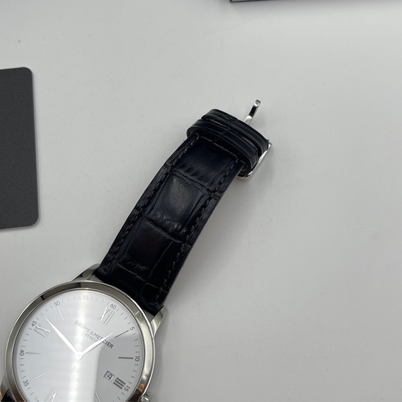 Baume & Mercier Classima Quartz White Dial Black Leather Men's Watch 10414 - Picture 7 of 16